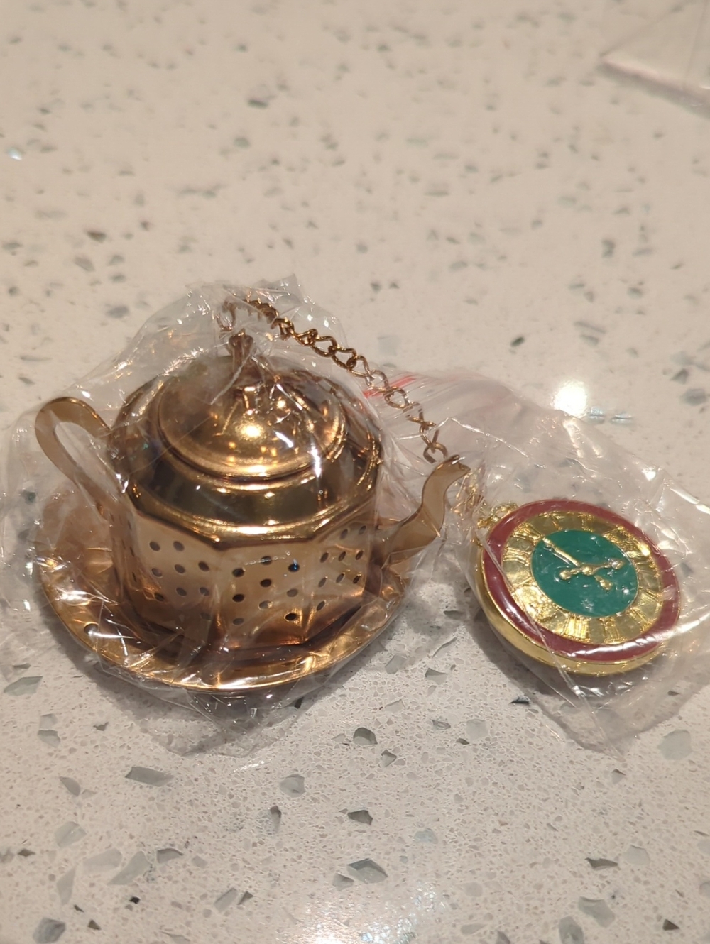 Gold Teapot Tea Leaves Infuser